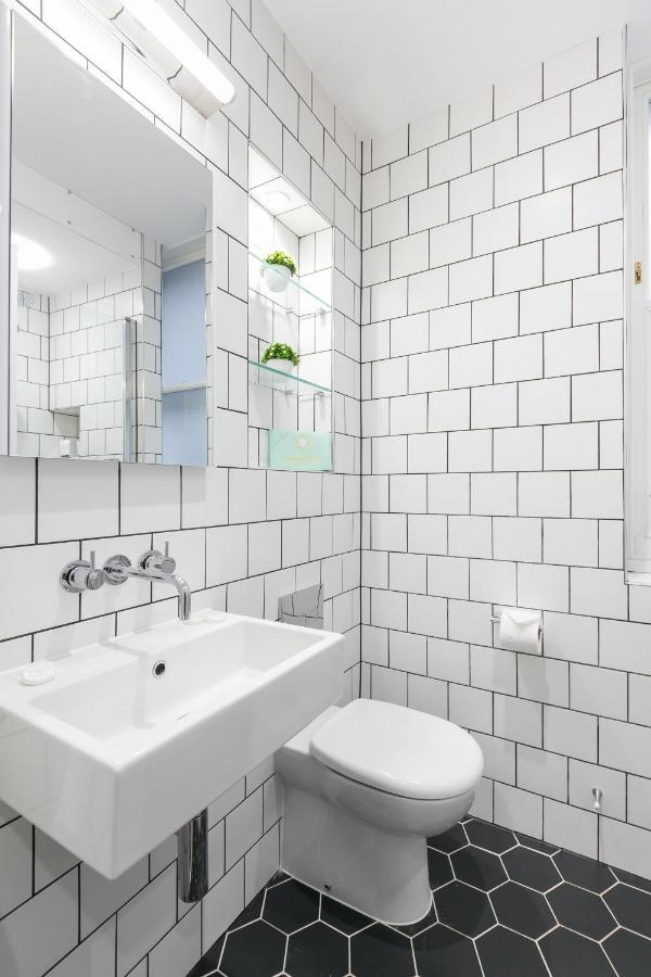 Urban Chic - Shaftesbury Apartment Londra Exterior foto