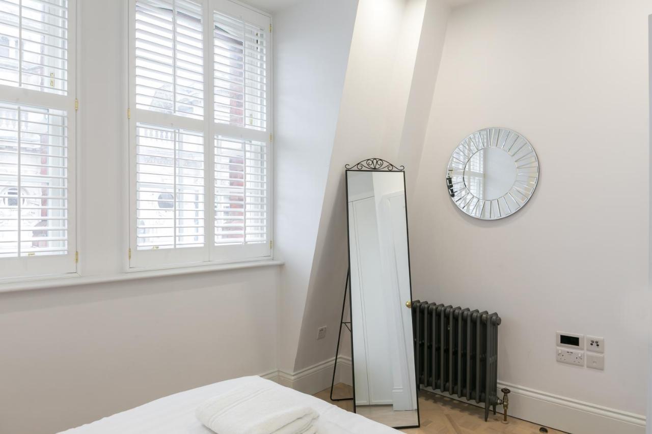 Urban Chic - Shaftesbury Apartment Londra Exterior foto